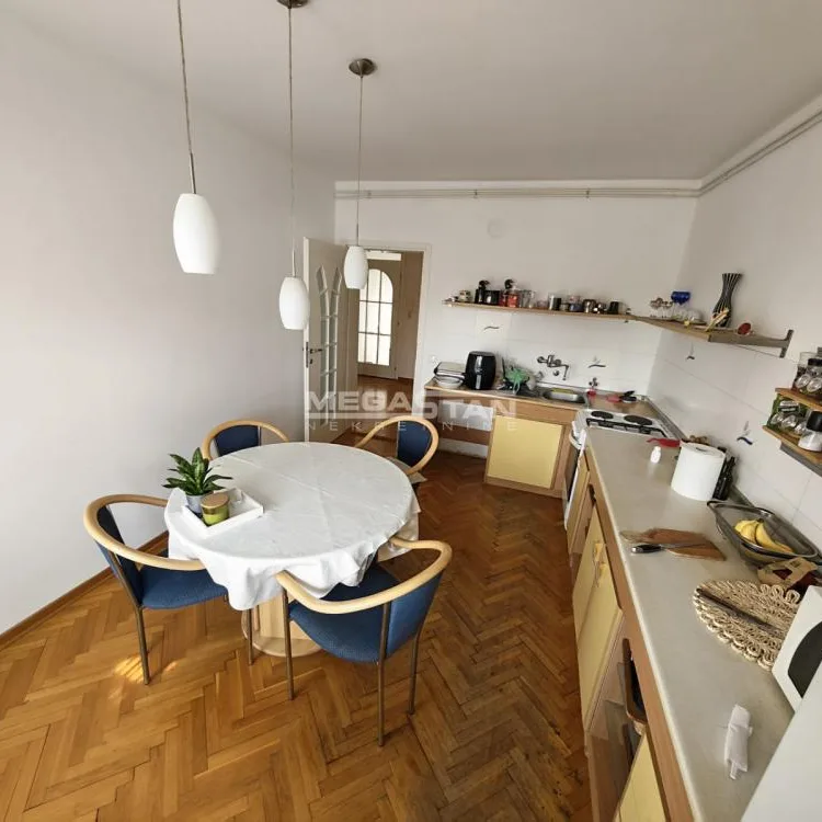 Kuća na prodaju, Margita, Pančevo, 240m², 320.000 €