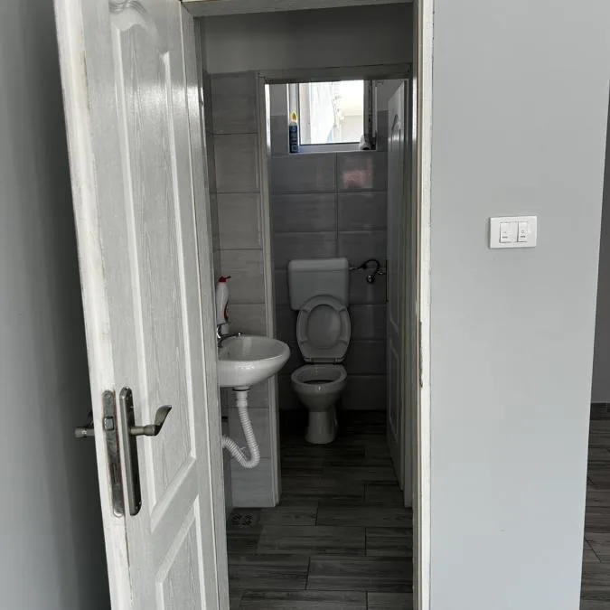 Lokal za izdavanje, Čortanovci, Inđija, 56m², 300 €/mes
