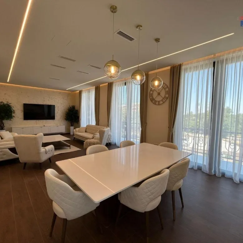 Stan Izdavanje Novi Sad  120 m2