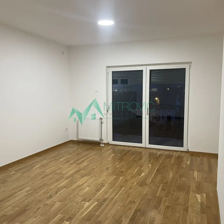Stan Prodaja Novi Sad  77 m2