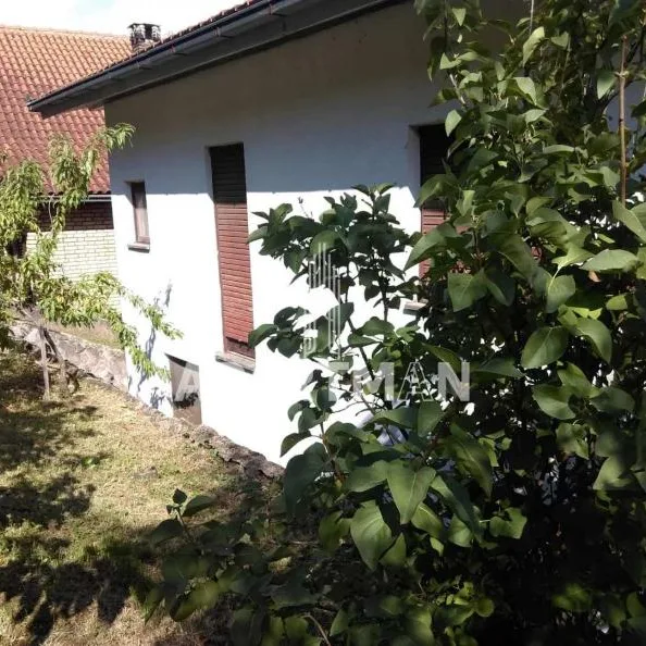 Kuća Prodaja Topola  330 m2