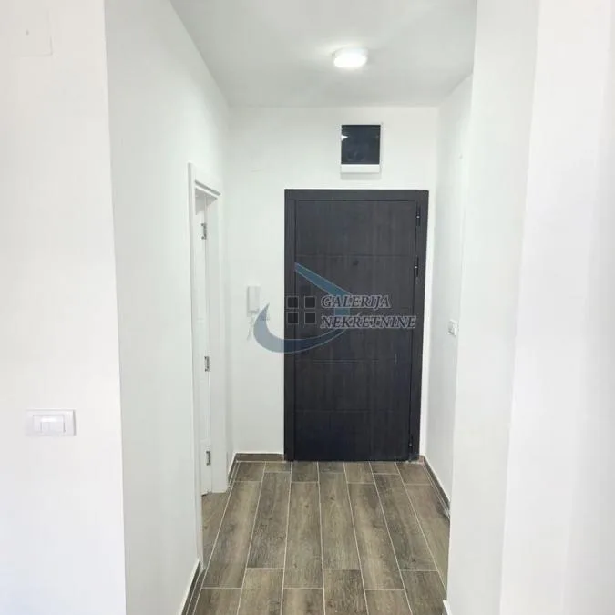 Stan Prodaja Inđija  53 m2