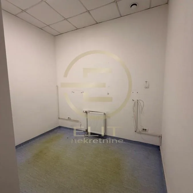Lokal za izdavanje, Socijalno, Novi Sad, 150m², 2.500 €/mes