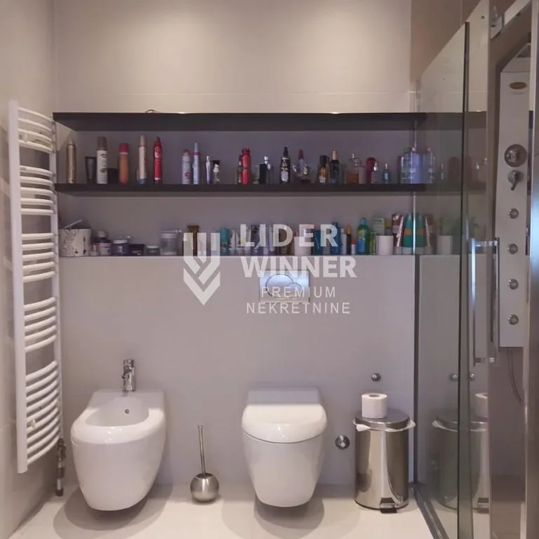 Petosoban stan na prodaju, Zvezdarska Šuma, Beograd, 256m², 725.000 €