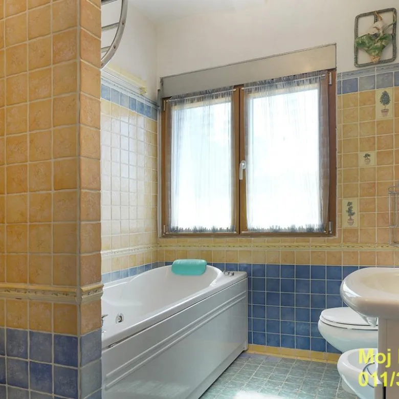 Trosoban stan na prodaju, Atelje 212, Beograd, 78m², 4. sprat, 315.000 €