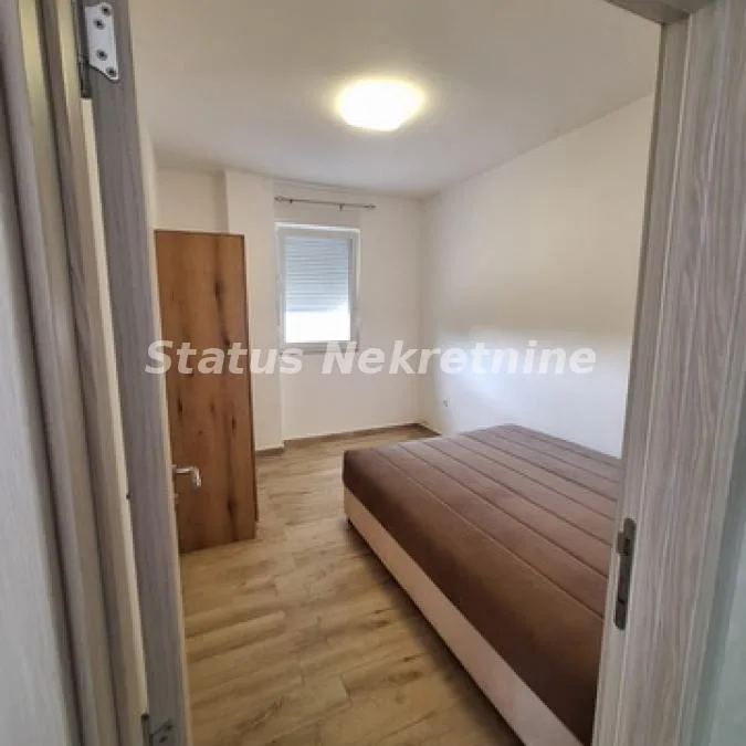 Stan Prodaja Inđija  45 m2