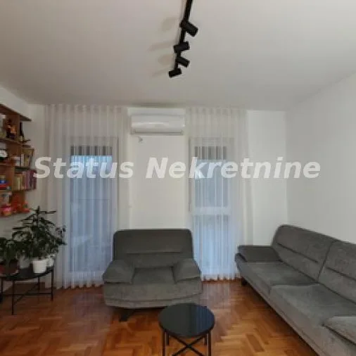 Stan Prodaja Novi Sad  42 m2