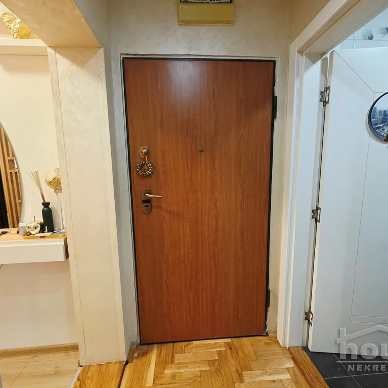 Troiposoban stan na prodaju, Nova Detelinara, Novi Sad, 66m², 5. sprat, 222.500 €