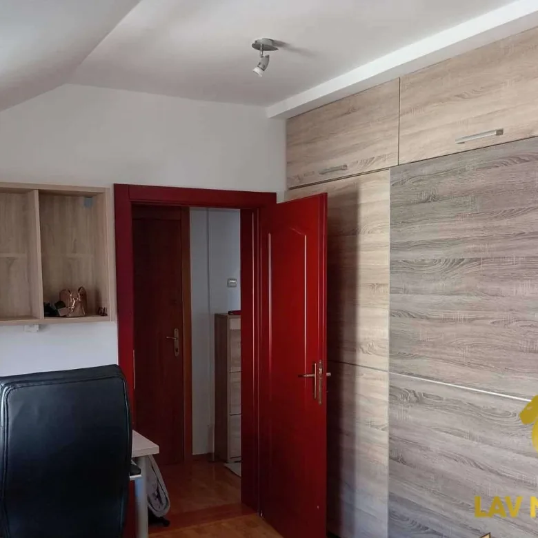 Stan Izdavanje Novi Sad  47 m2