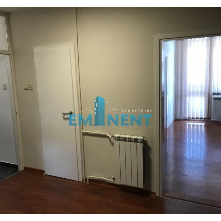 Lokal Izdavanje Beograd Blok 28 82 m2