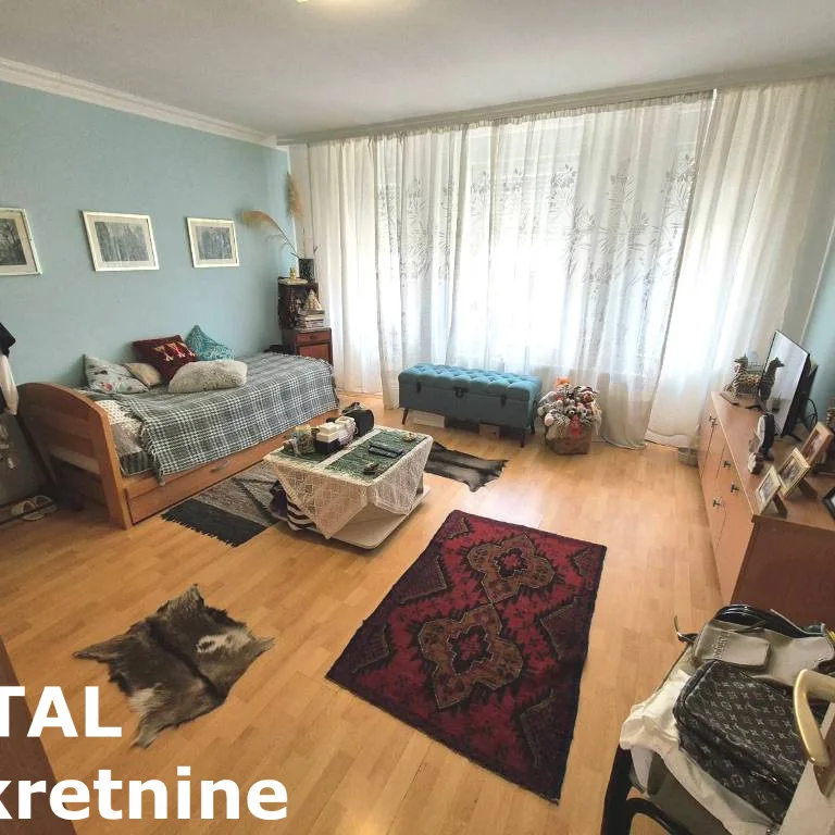 Četvorosoban stan na prodaju, Centar, Novi Sad, 115m², 3. sprat, 290.000 €