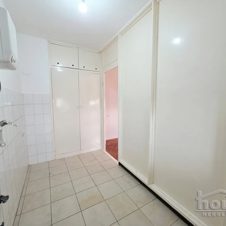 Stan Prodaja Novi Sad Cara Dušana 43 m2