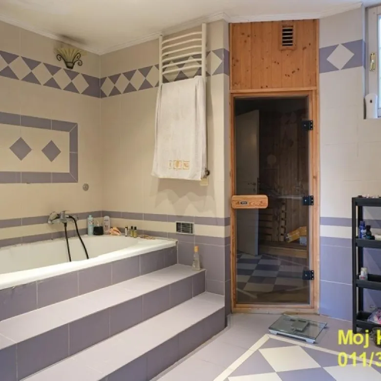 Četvorosoban stan na prodaju, Cvetni Trg, Beograd, 176m², 970.000 €
