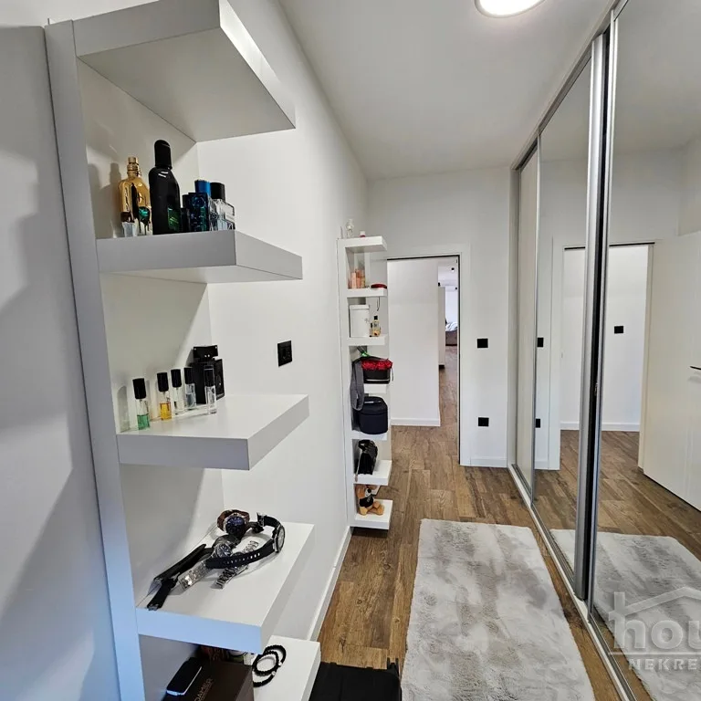 Troiposoban stan na prodaju, Veternička Rampa, Novi Sad, 87m², 300.000 €