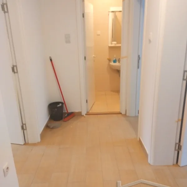 Stan Izdavanje Novi Sad  48 m2