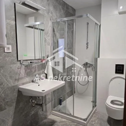 Četvorosoban stan za izdavanje, Gornji Grad, Beograd, 102m², 1.100 €/mes