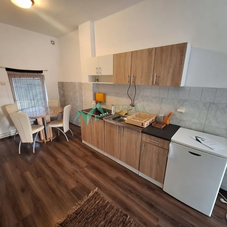 Stan Prodaja Novi Sad  60 m2
