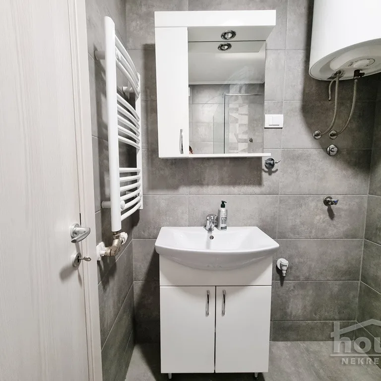 Dvosoban stan na prodaju, Salajka, Novi Sad, 43m², 3. sprat, 136.000 €