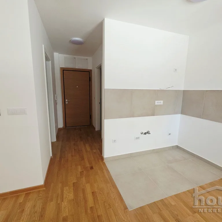 Stan Prodaja Novi Sad  40 m2