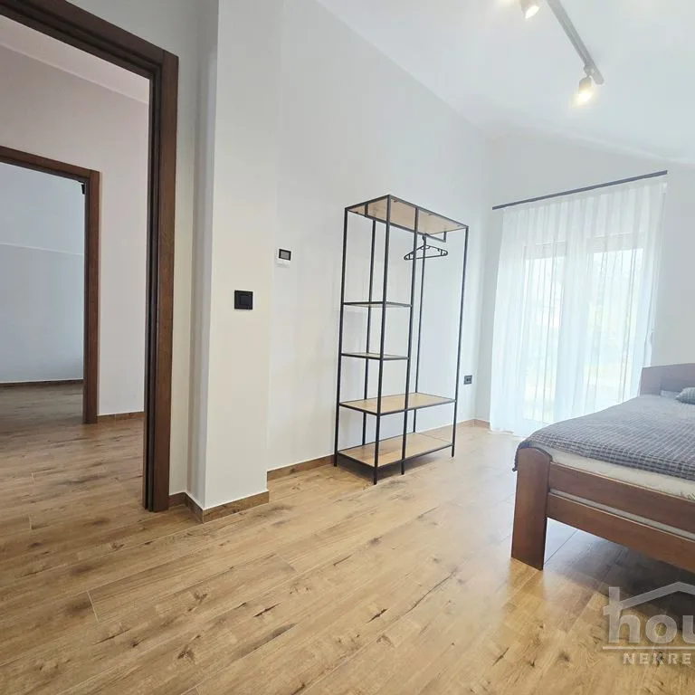 Kuća na prodaju, Čerević, Beočin, 222m², 2. sprat, 362.000 €