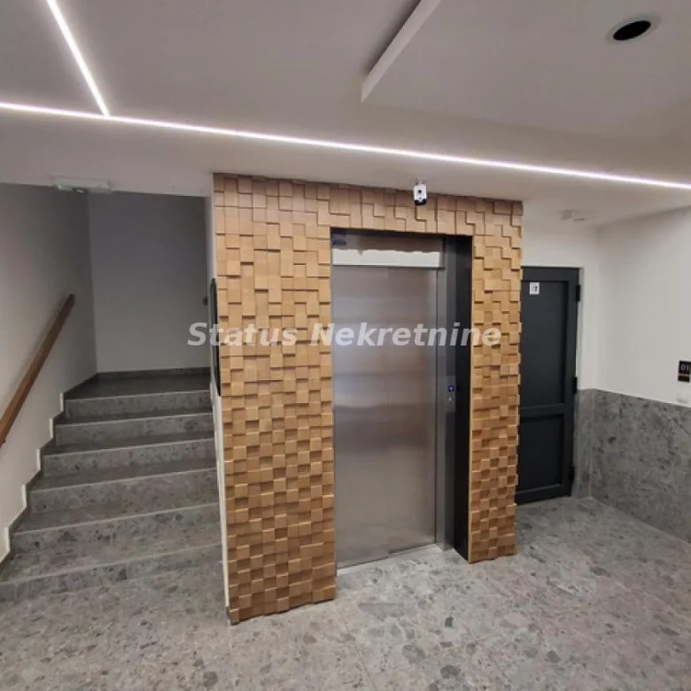 Trosoban stan na prodaju, Podbara, Novi Sad, 64m², 210.950 €