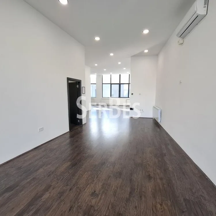 Lokal Izdavanje Novi Sad  128 m2