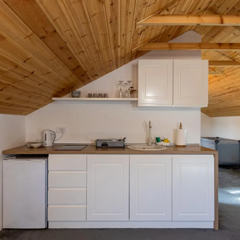 Kuća na prodaju, Vrdnik, Irig, 230m², 597.000 €