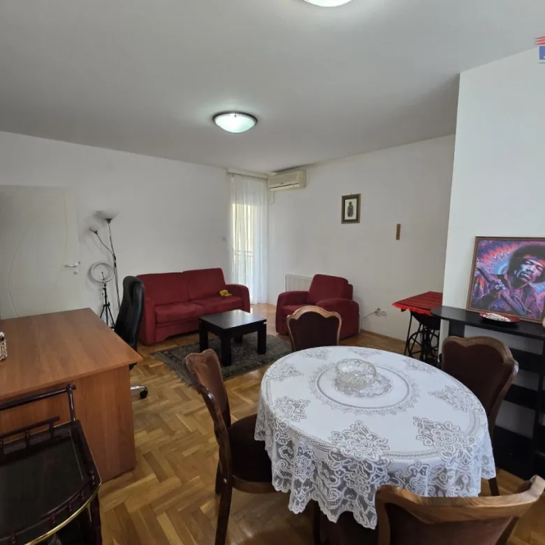 Trosoban stan na prodaju, Sajmište, Novi Sad, 64m², 193.650 €