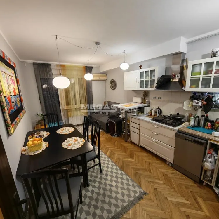 Kuća na prodaju, Margita, Pančevo, 240m², 320.000 €