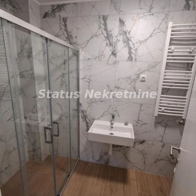 Stan Prodaja Novi Sad  64 m2