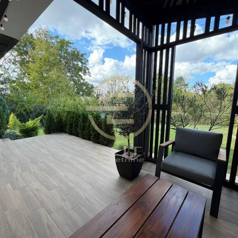 Kuća na prodaju, Sremska Kamenica, Novi Sad, 174m², 485.000 €
