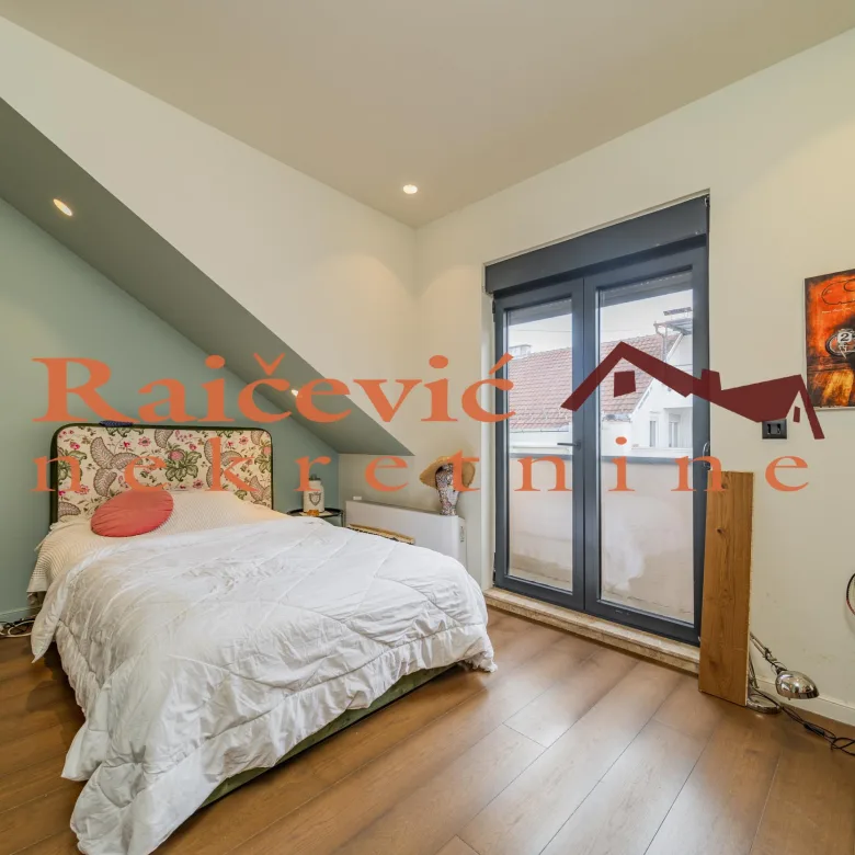 Trosoban stan na prodaju, Kalenić, Beograd, 112m², 460.000 €