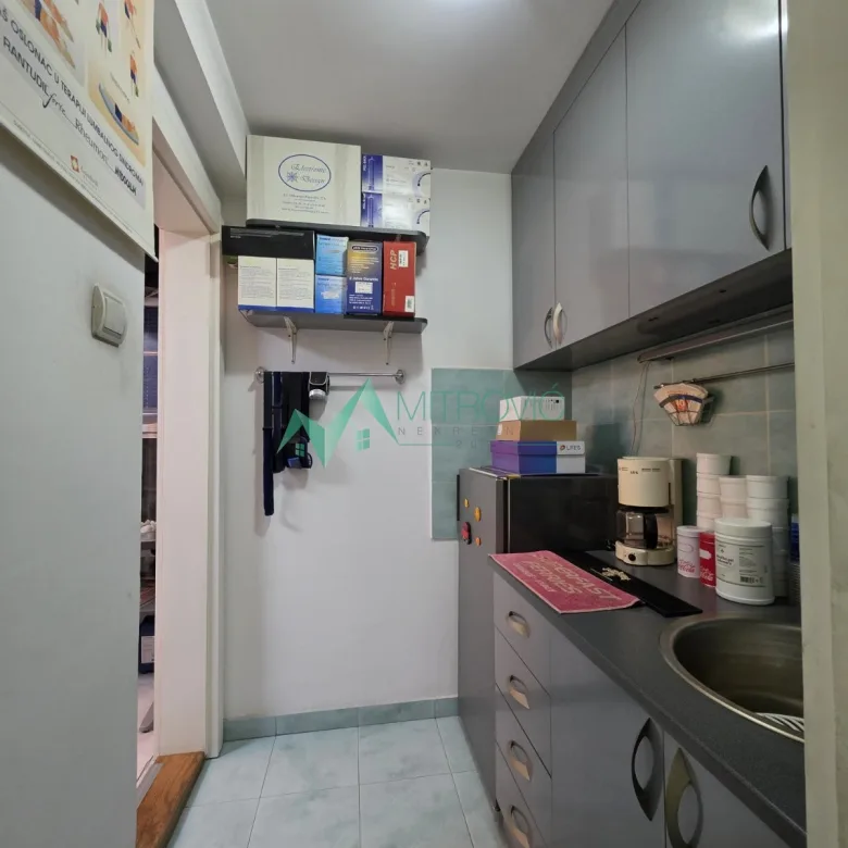 Lokal za izdavanje, Grbavica, Novi Sad, 54m², 700 €/mes