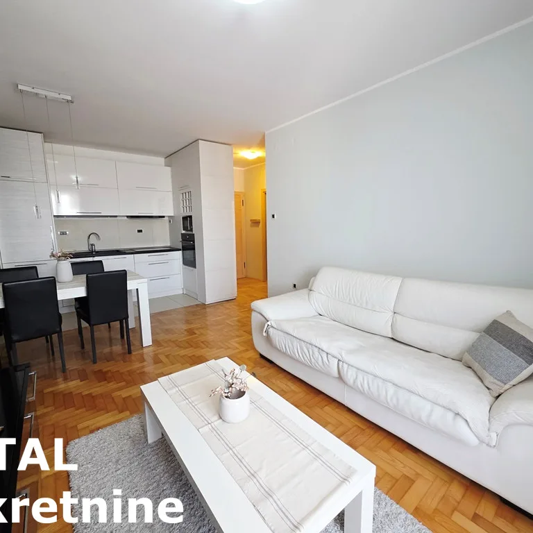 Stan Prodaja Novi Sad  42 m2