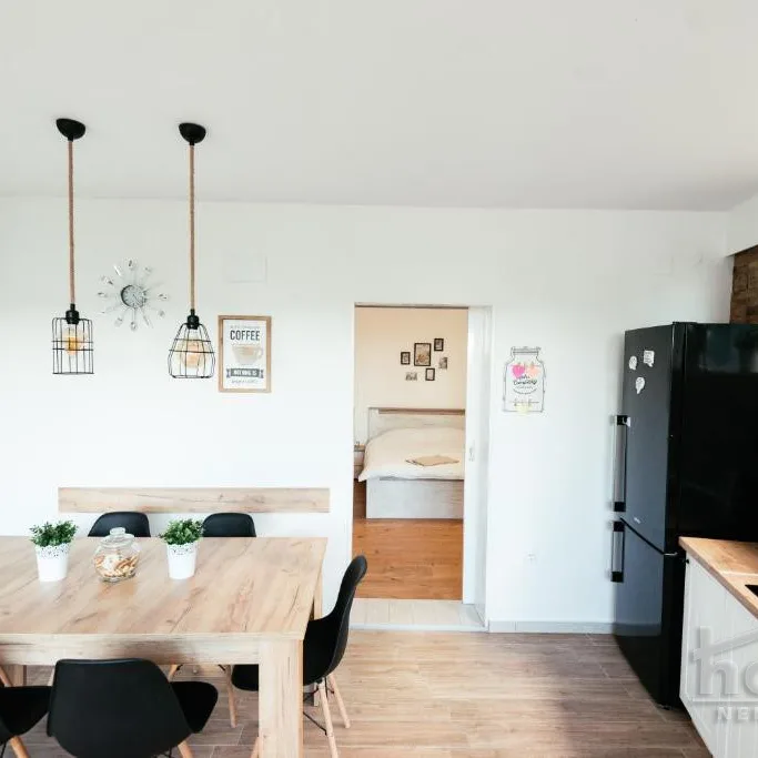 Kuća Izdavanje Novi Sad Ribnjak 170 m2
