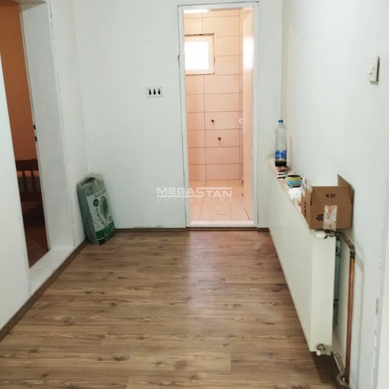 Kuća na prodaju, Starčevo, Pančevo, 359m², Suteren, 165.000 €