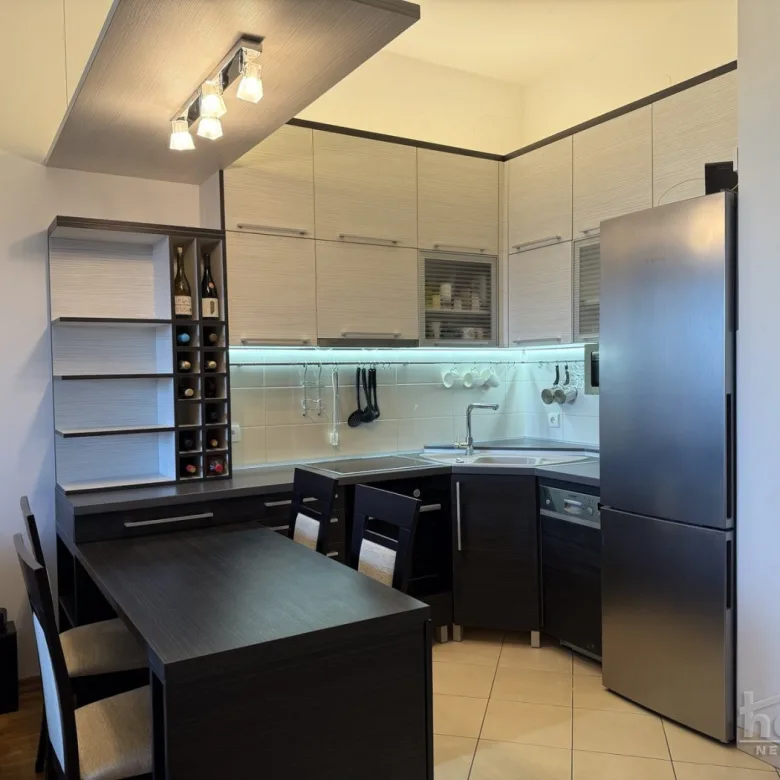 Stan Prodaja Novi Sad  59 m2