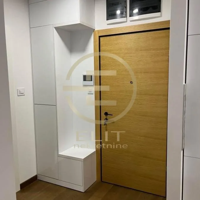 Stan Izdavanje Novi Sad Socijalno 42 m2