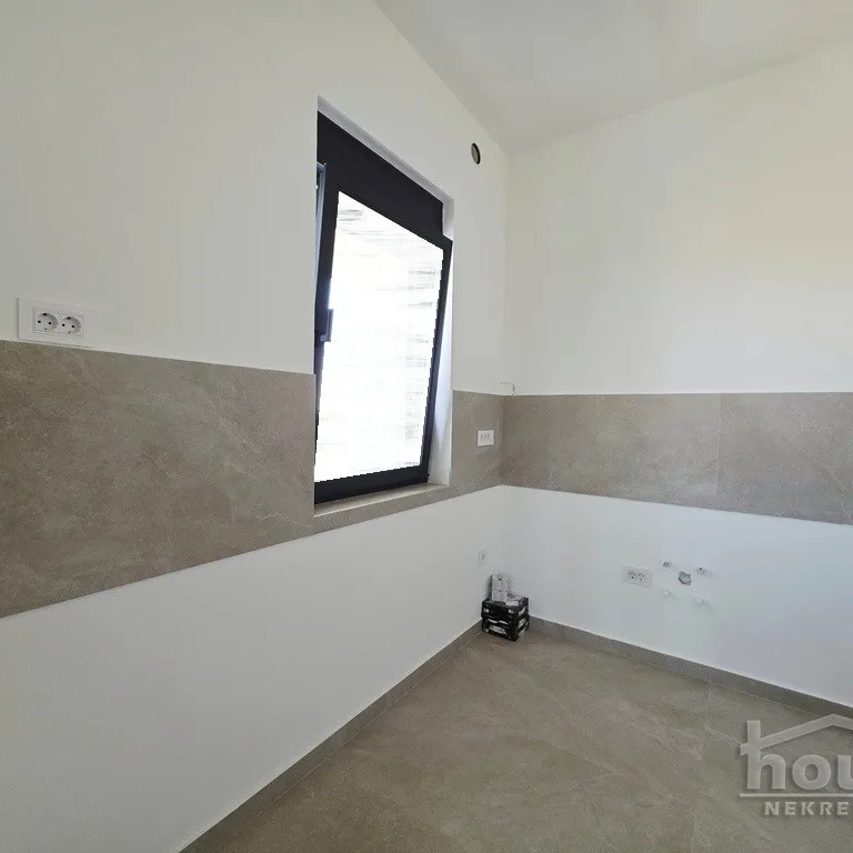 Stan Prodaja Novi Sad  125 m2