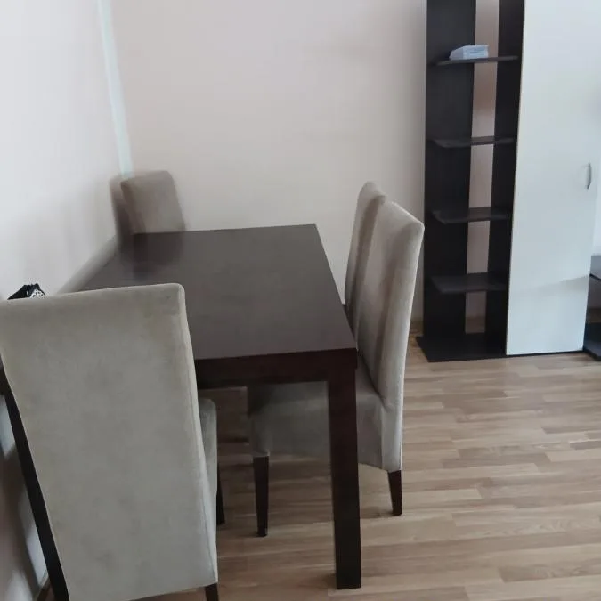 Stan Izdavanje Beograd Profesorska Kolonija 72 m2