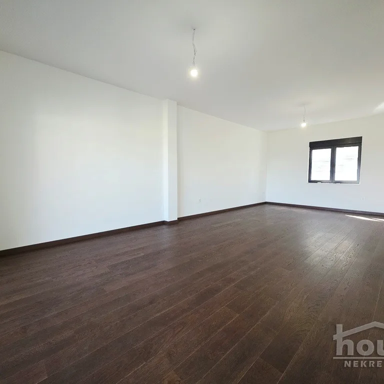 Stan Prodaja Novi Sad  154 m2