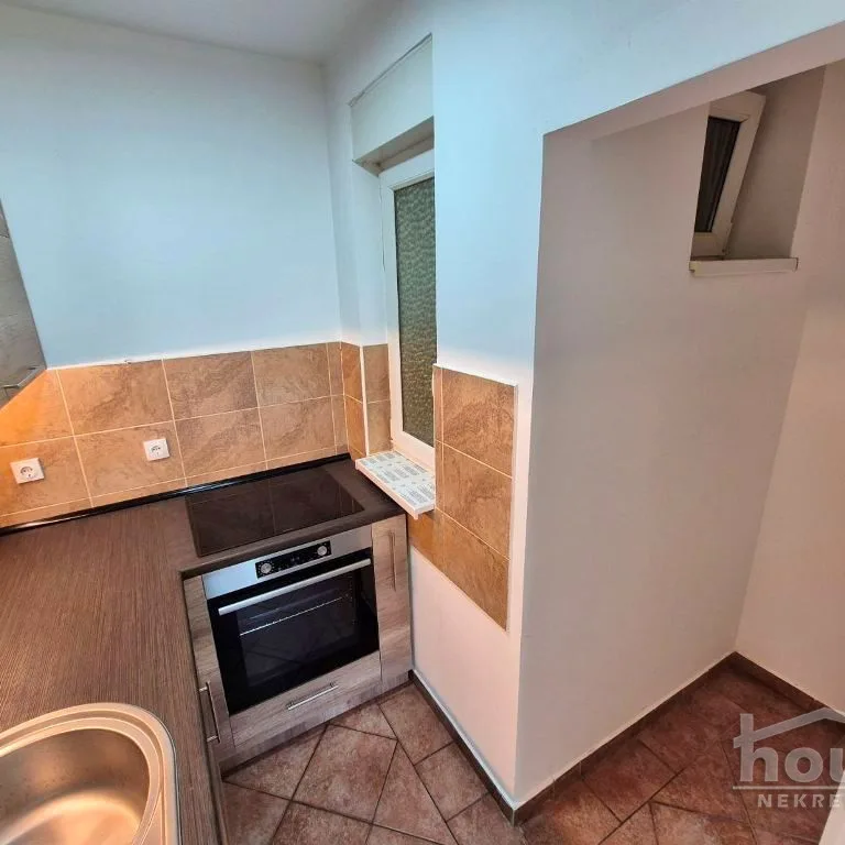 Stan Prodaja Novi Sad  40 m2