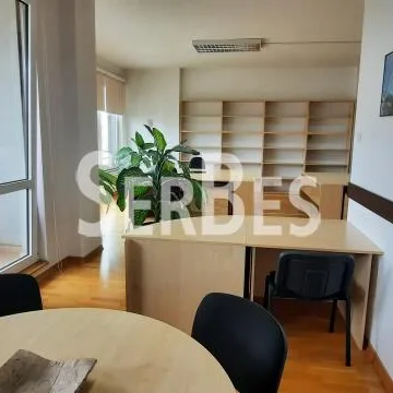 Lokal Izdavanje Novi Sad  210 m2