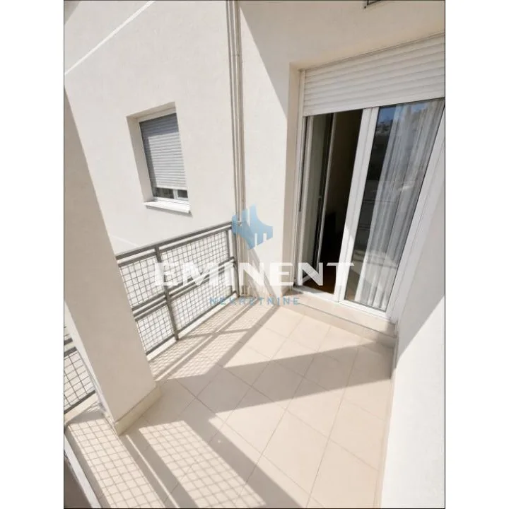 Četvorosoban stan za izdavanje, Dedinje, Beograd, 91m², 2.000 €/mes