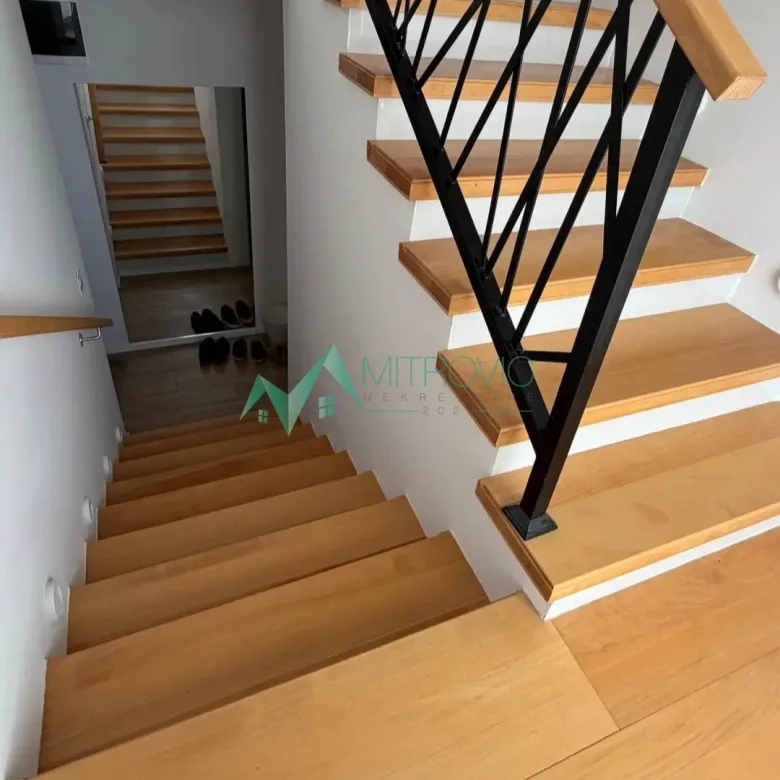 Stan Prodaja Novi Sad  76 m2