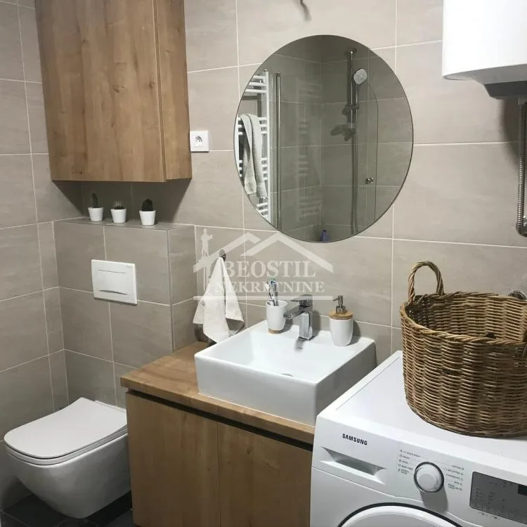 Dvoiposoban stan za izdavanje, Cvetkova Pijaca, Beograd, 62m², 950 €/mes