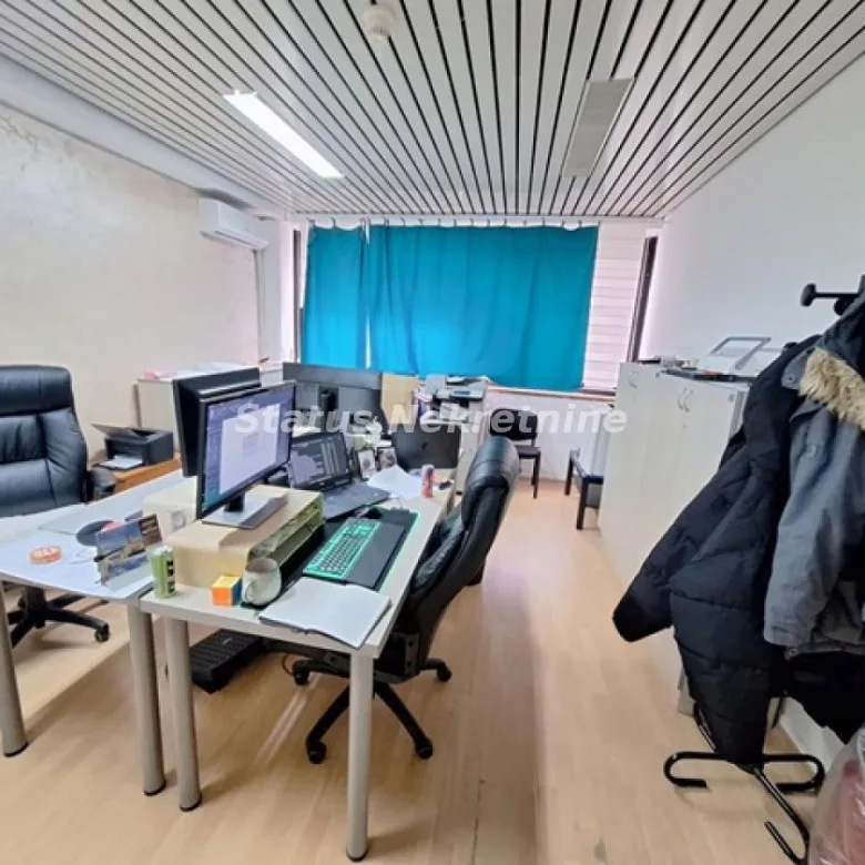 Lokal Izdavanje Novi Sad  46 m2