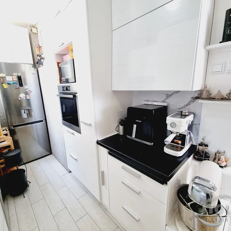 Četvorosoban stan na prodaju, Liman 1, Novi Sad, 72m², 15. sprat, 220.000 €