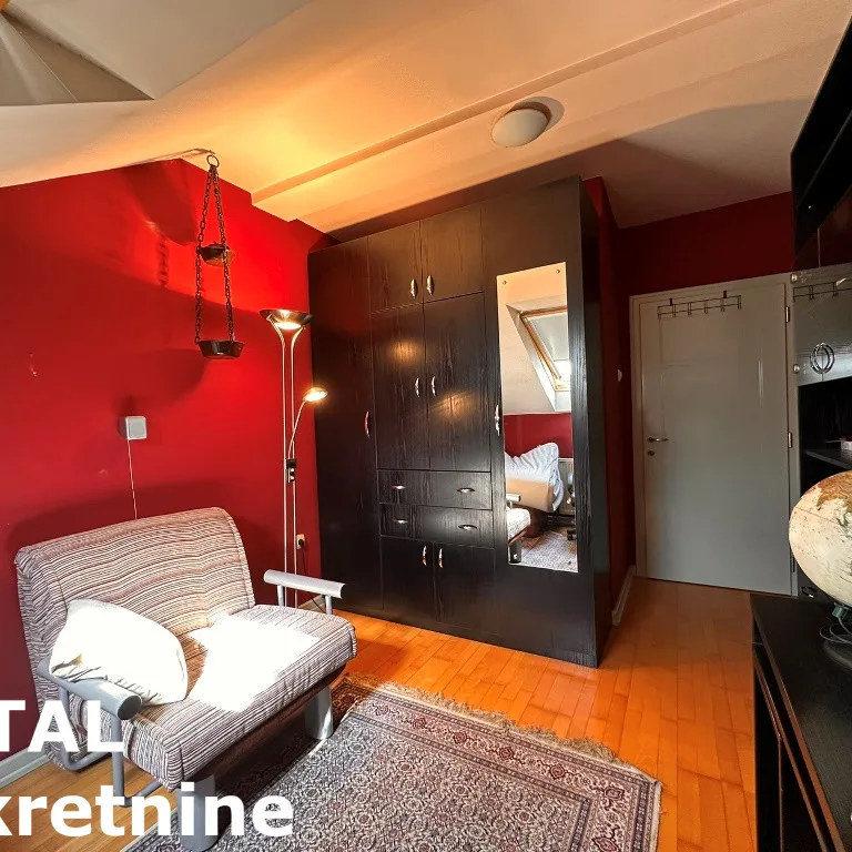 Četvorosoban stan na prodaju, Centar, Novi Sad, 114m², 5. sprat, 300.000 €
