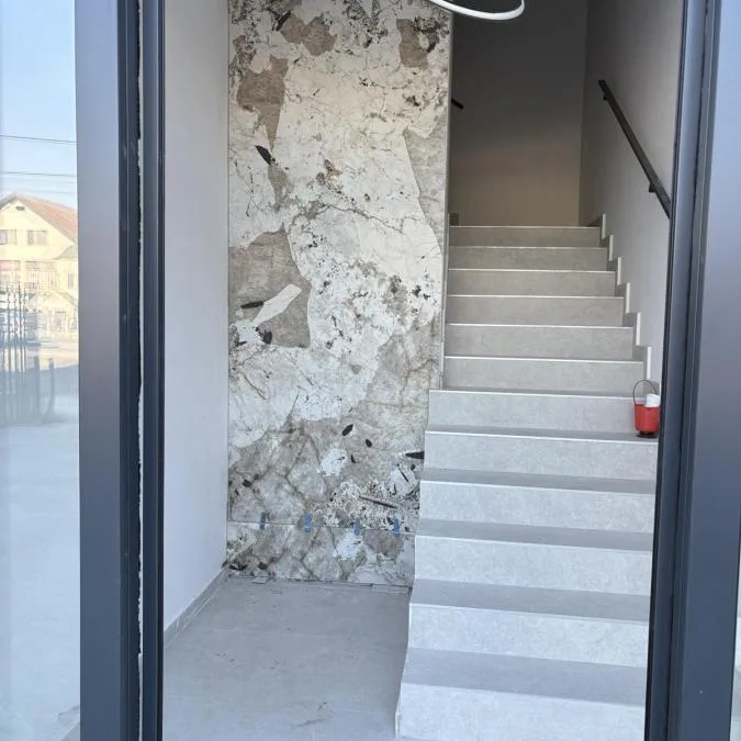Lokal za izdavanje, Veternik, Novi Sad, 250m², 3.000 €/mes